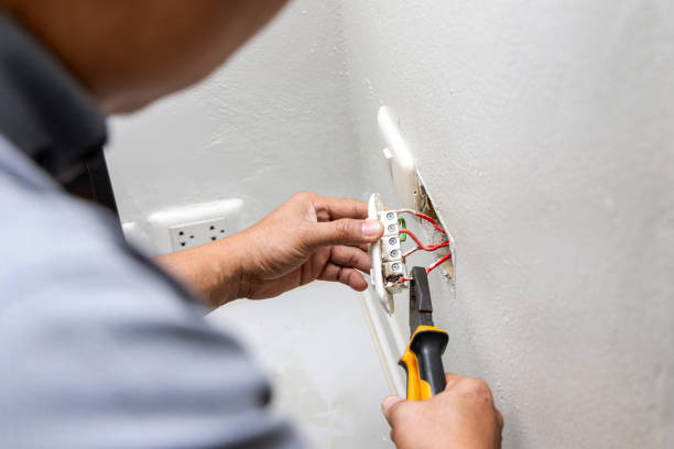 Best Emergency Electrical Repair  in Zephyrhills, FL